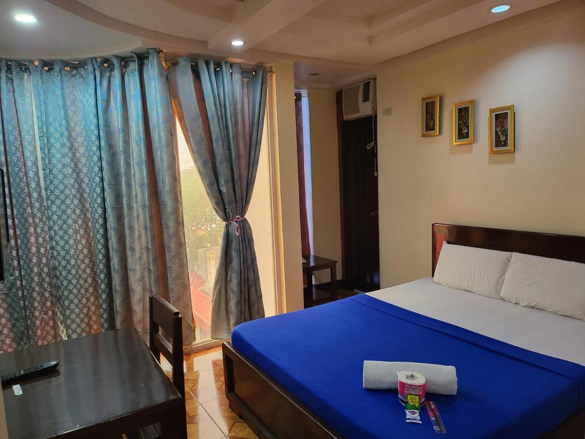Rooms R Us - Voyagers Palace Puerto Princesa Exterior foto
