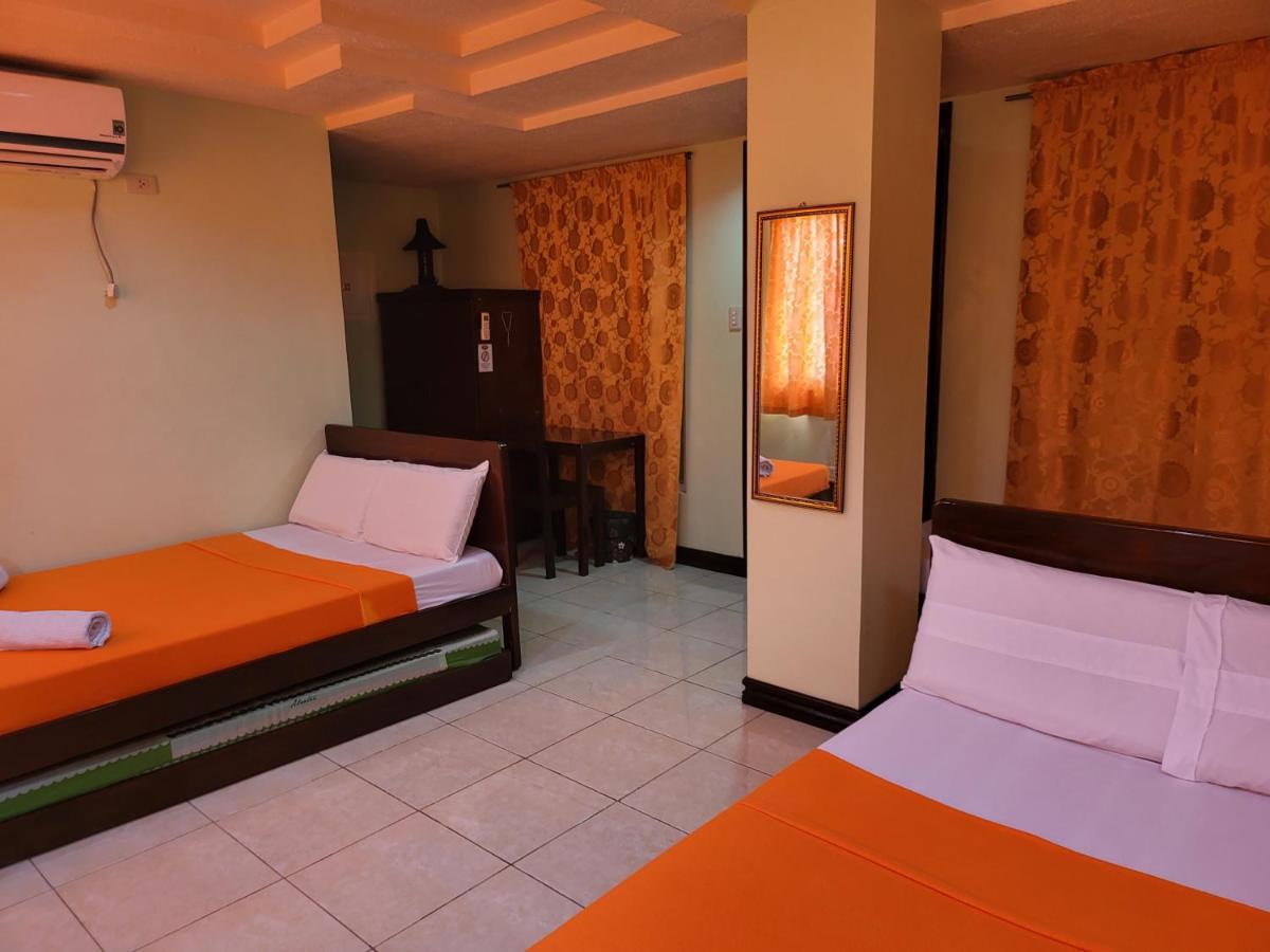 Rooms R Us - Voyagers Palace Puerto Princesa Exterior foto