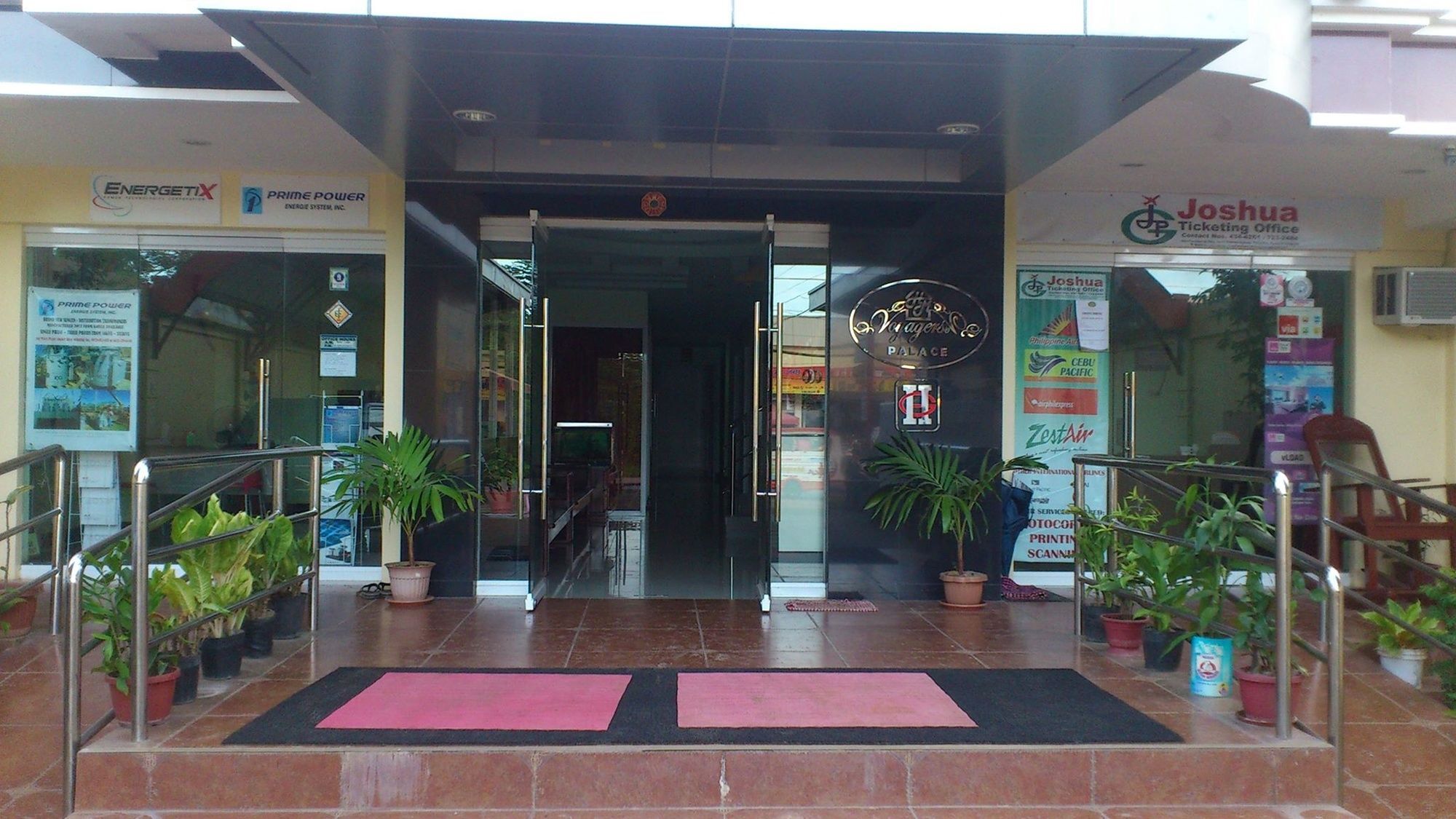 Oyo 573 Voyagers Palace Puerto Princesa Exterior foto